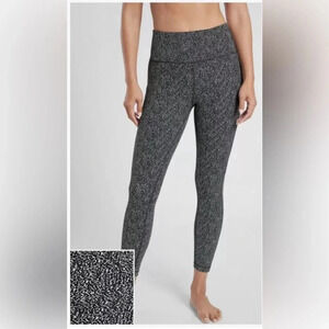 Athleta Yltimate Stash 7/8 Black White Tight Leggings Size small